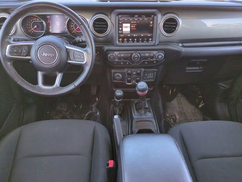 Used 2022 Jeep Wrangler Unlimited Sahara w/ Safety Group image 15