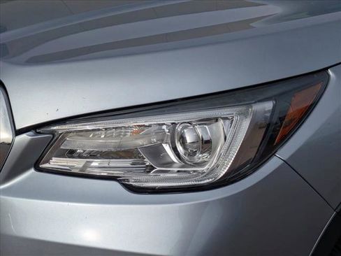 Used 2022 Subaru Ascent Premium w/ Convenience Package image 9