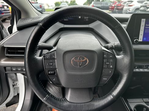 Used 2023 Toyota Prius XLE AWD/4WD image 16