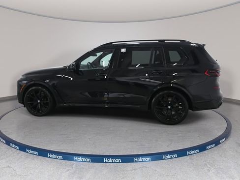 Used 2026 BMW X7 M60i image 9