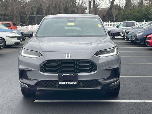 Certified 2025 Honda HR-V Sport image 2