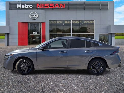 New 2026 Nissan Sentra SV image 3