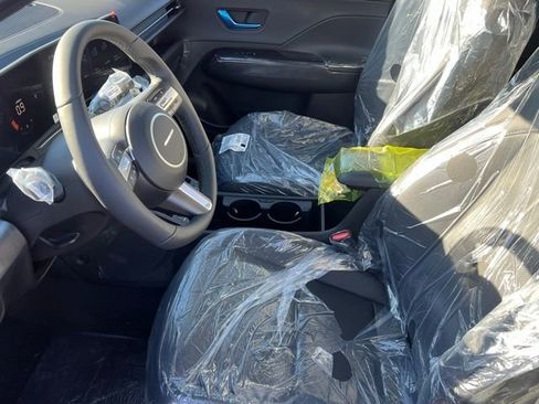 New 2026 Hyundai Kona SEL Premium image 10