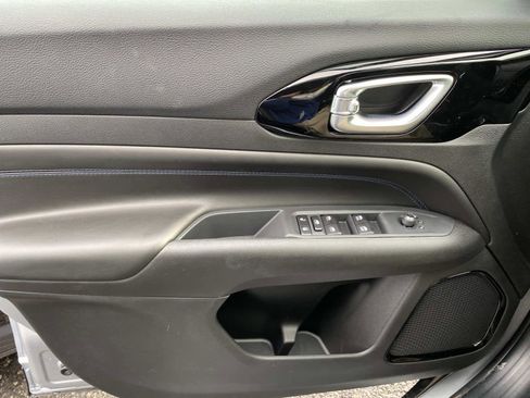 New 2026 Jeep Compass Limited image 16