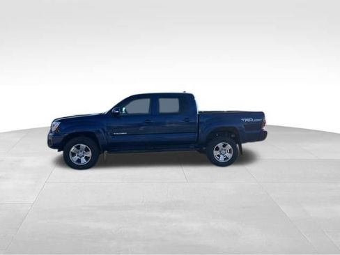 Used 2015 Toyota Tacoma 4x4 Double Cab image 2