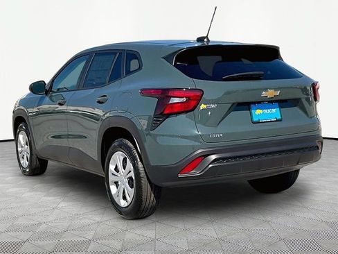 New 2026 Chevrolet Trax LS FWD image 4