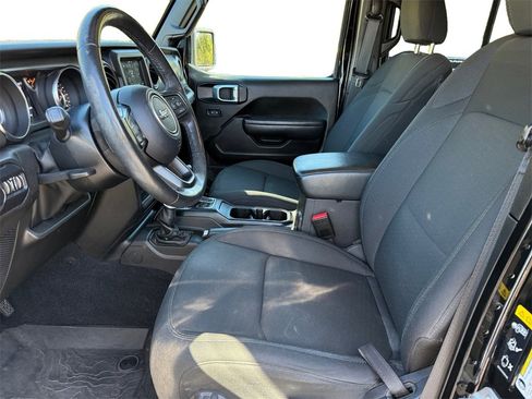Used 2022 Jeep Wrangler Unlimited Sport image 9