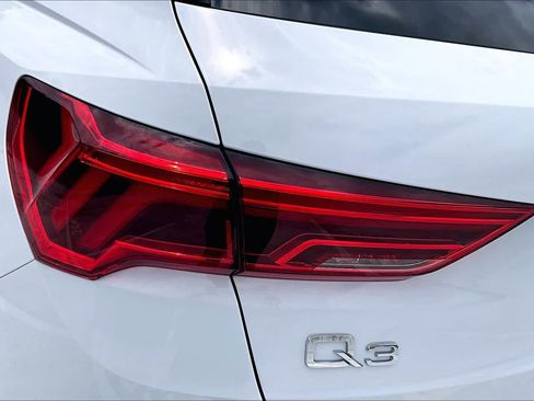 Used 2020 Audi Q3 2.0T Premium Plus AWD/4WD image 28