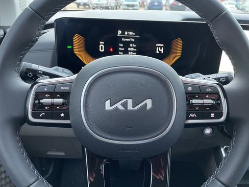 New 2026 Kia Carnival LXS image 24