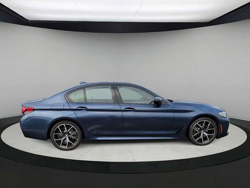 Used 2022 BMW 530i xDrive w/ M Sport Package AWD/4WD image 9