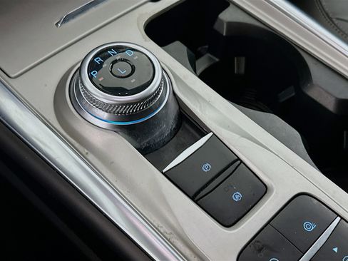 Used 2024 Ford Explorer XLT w/ Equipment Group 202A image 24