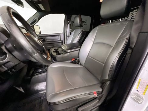 Used 2024 RAM 3500 Tradesman w/ Chrome Appearance Group AWD/4WD image 24