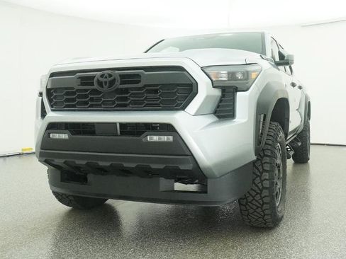 New 2026 Toyota Tacoma TRD Off-Road AWD/4WD image 6