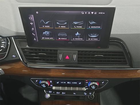 Used 2023 Audi Q5 2.0T Premium w/ Convenience Package image 20