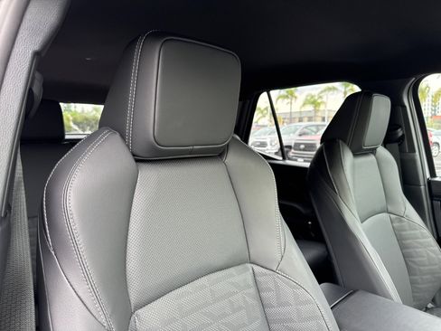 Certified 2025 Toyota 4Runner TRD Off-Road Premium image 17