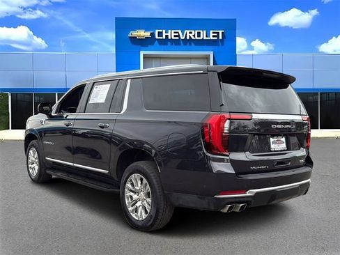 Certified 2025 GMC Yukon XL Denali image 5