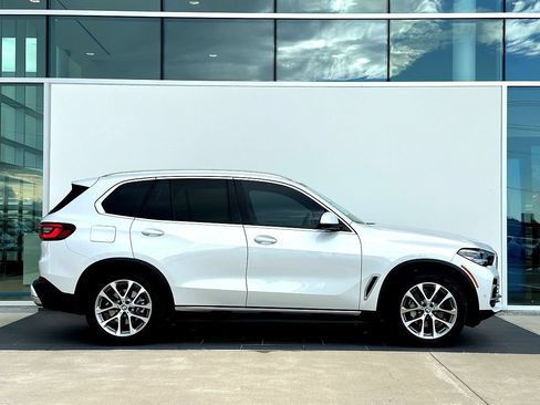 Certified 2023 BMW X5 sDrive40i RWD image 3