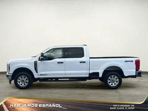 Used 2024 Ford F250 XLT image 3