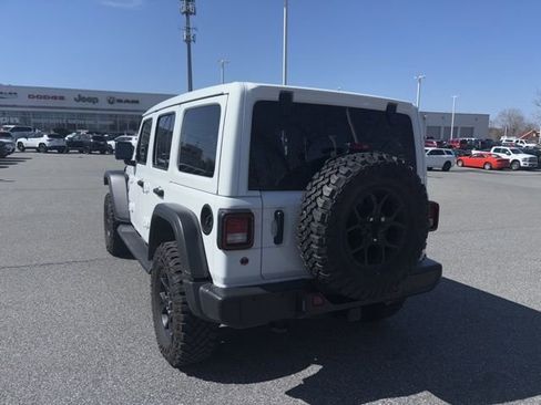 Used 2025 Jeep Wrangler Willys image 10