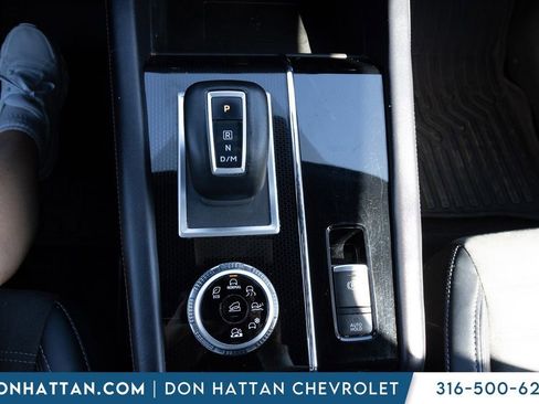 Used 2024 Mitsubishi Outlander SE image 8