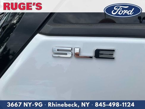Used 2018 GMC Terrain SLE w/ Driver Convenience Package AWD/4WD image 10