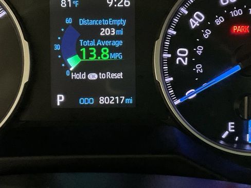 Used 2021 Toyota RAV4 LE AWD/4WD image 40