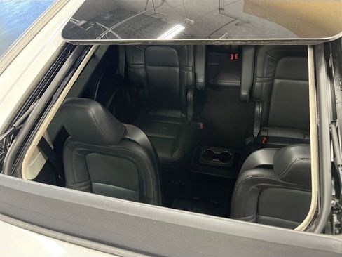 Used 2024 Lincoln Aviator Reserve AWD/4WD image 23