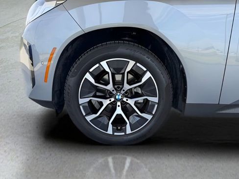 Used 2025 BMW X3 xDrive30i w/ Premium Package AWD/4WD image 12