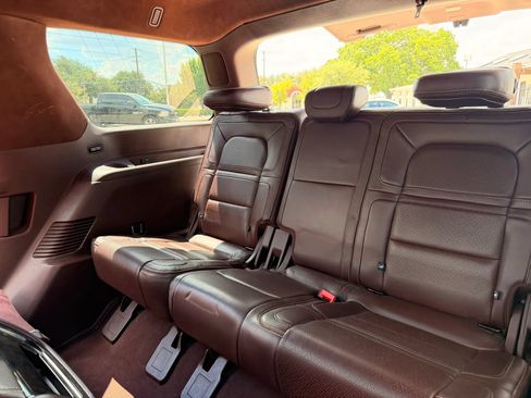 Used 2019 Lincoln Navigator Black Label w/ Cargo Package AWD/4WD image 16