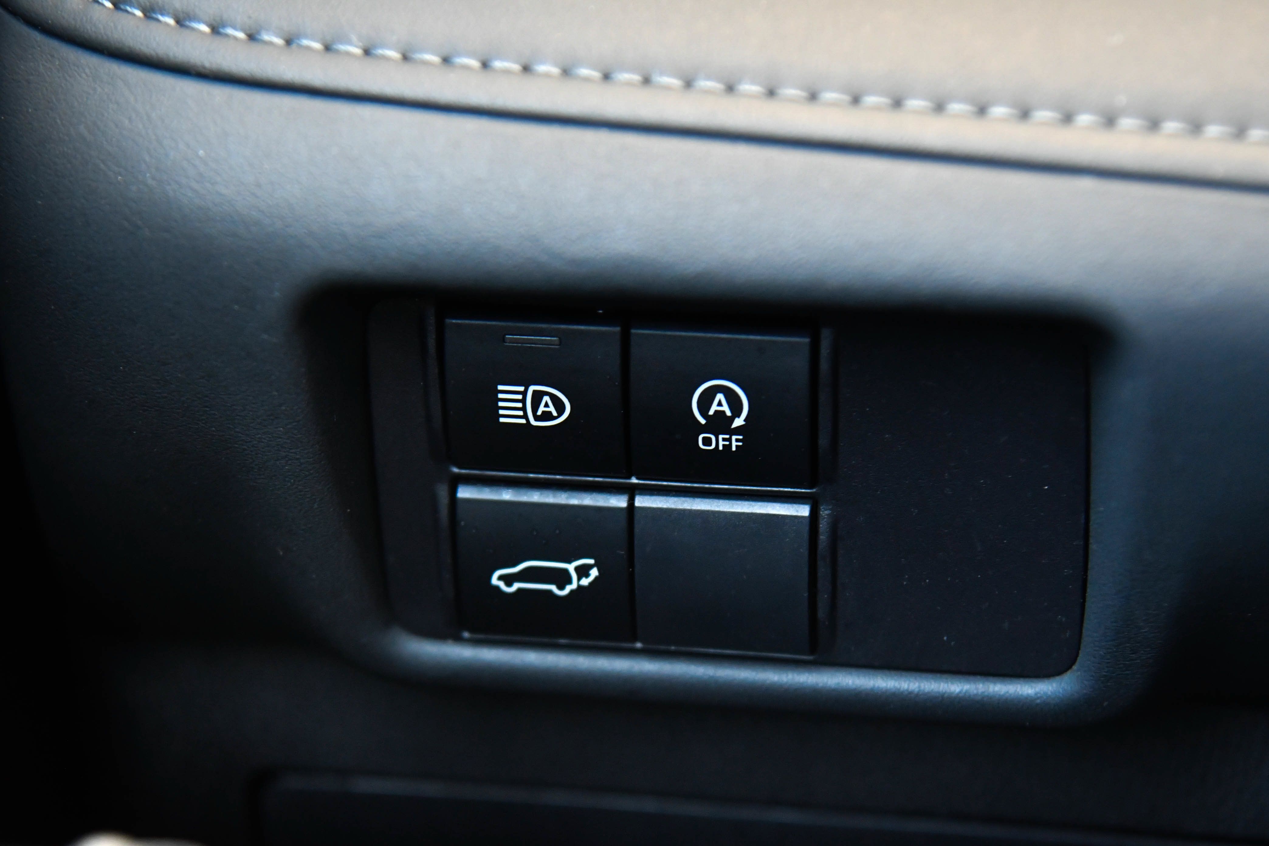 Used 2024 Toyota Highlander LE AWD/4WD image 33