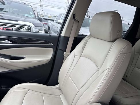 Used 2020 Buick Enclave Essence w/ Sound and Sites Package image 21