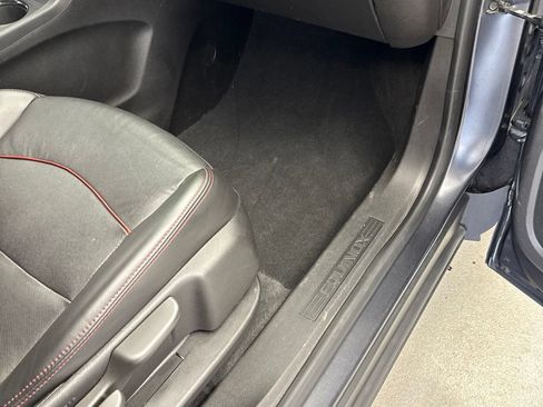 Used 2022 Chevrolet Equinox RS w/ RS Leather Package AWD/4WD image 30