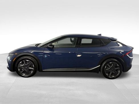 Used 2025 Kia EV6 Light RWD image 9
