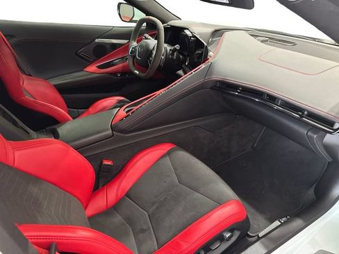 Used 2023 Chevrolet Corvette Z06 w/ Z07 Performance Package RWD image 11