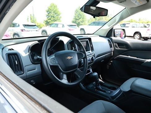Used 2020 Chevrolet Colorado W/T w/ WT Convenience Package AWD/4WD image 22