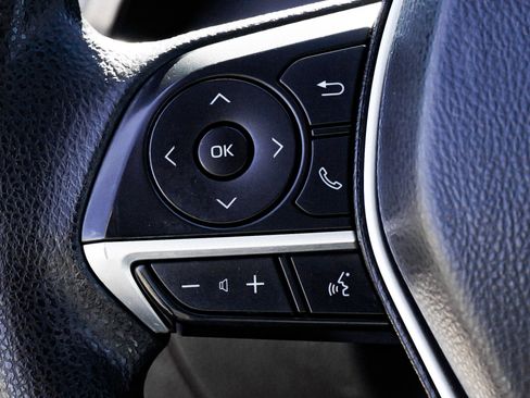 Certified 2023 Toyota Camry LE FWD image 31