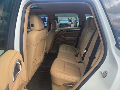 Used 2012 Porsche Cayenne S AWD/4WD image 14