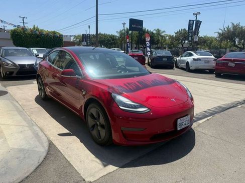 Used 2018 Tesla Model 3 Mid Range RWD image 3