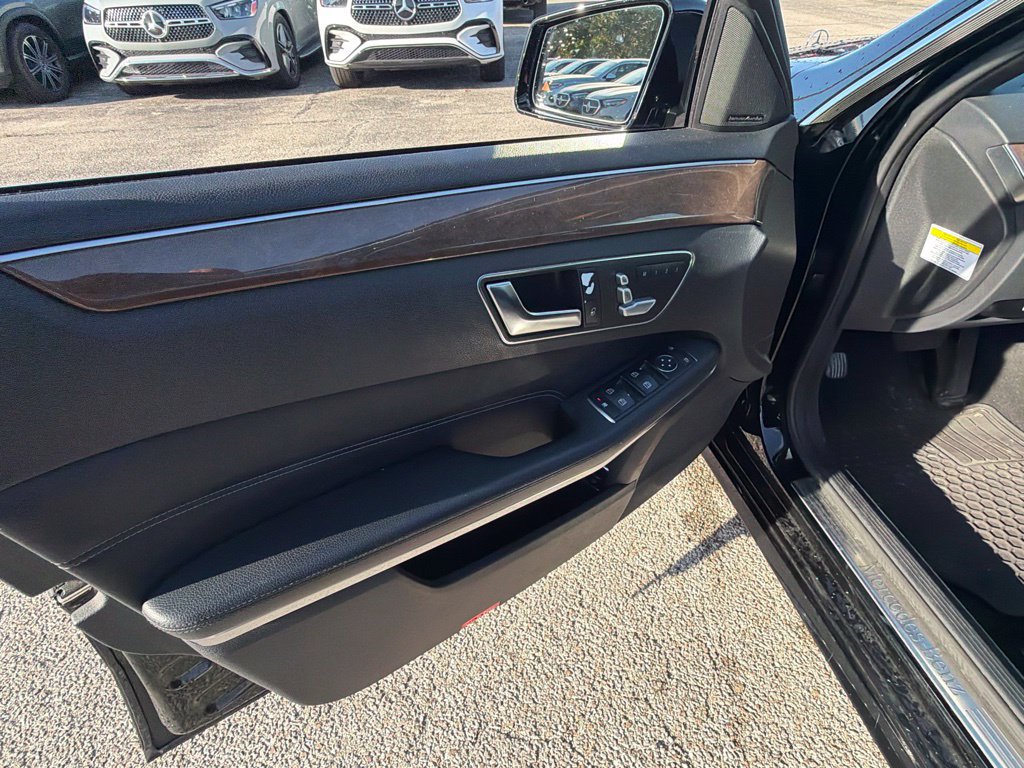 Used 2014 Mercedes-Benz E 350 4MATIC Sedan image 14