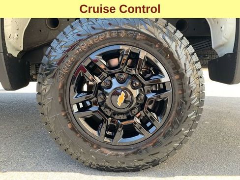 Certified 2024 Chevrolet Silverado 2500 W/T image 11