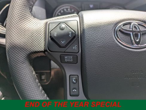 Certified 2022 Toyota Tacoma TRD Off-Road image 19