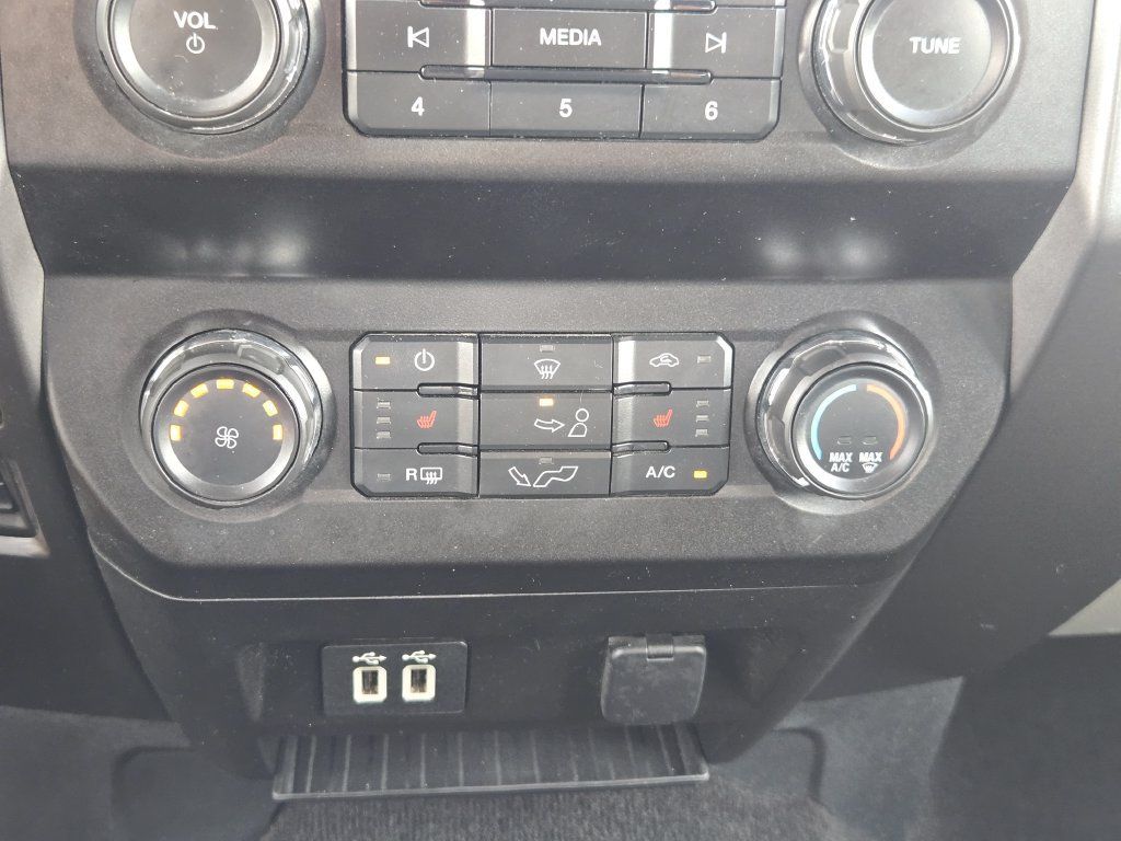 Used 2019 Ford F150 XLT w/ Equipment Group 302A Luxury AWD/4WD image 20