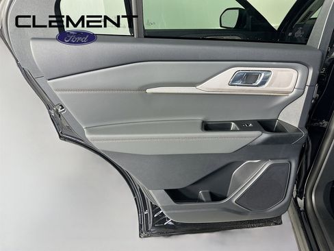 New 2026 Ford Explorer Active w/ Active Comfort Package AWD/4WD image 28