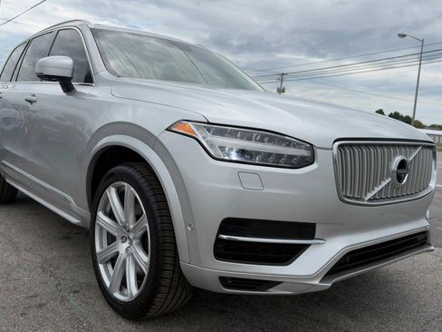 Used 2017 Volvo XC90 T8 Inscription AWD/4WD image 17