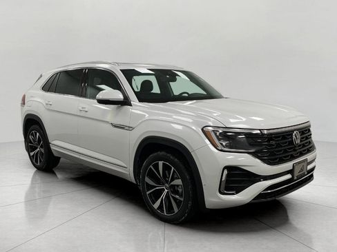 New 2026 Volkswagen Atlas Cross Sport SEL Premium R-Line image 1