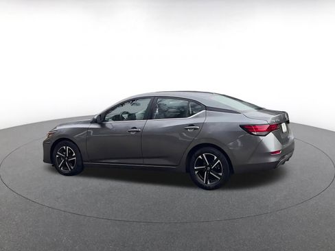 Used 2025 Nissan Sentra SV image 10