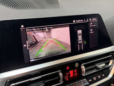 Used 2019 BMW 330i Sedan w/ M Sport Package RWD image 19