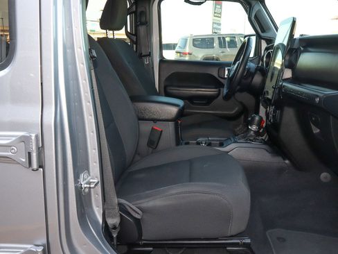 Used 2019 Jeep Wrangler Unlimited Sport S AWD/4WD image 28