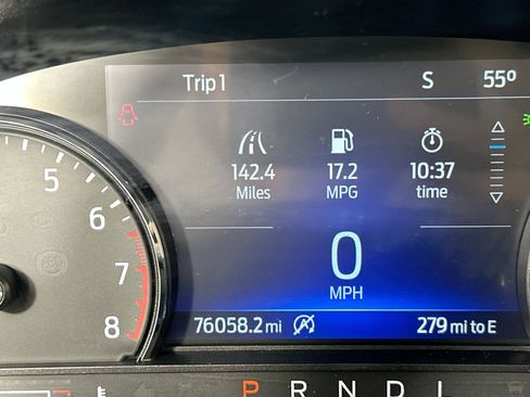 Used 2021 Ford Explorer XLT RWD image 12