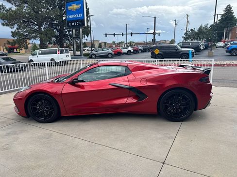 Used 2025 Chevrolet Corvette Stingray Preferred Conv w/ 2LT RWD image 2